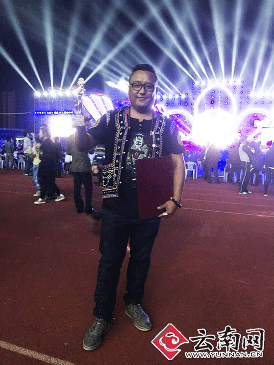 第四屆亞洲微電影節(jié) 云南本土作品《劍拔弩張》獲最佳影片 第四屆亞洲微電影節(jié) 云南本土作品《劍拔弩張》獲最佳影片