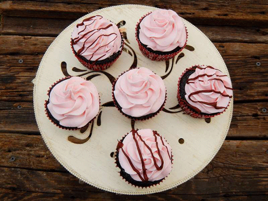 自制高顏值紅酒紙杯蛋糕 自制高顏值紅酒紙杯蛋糕