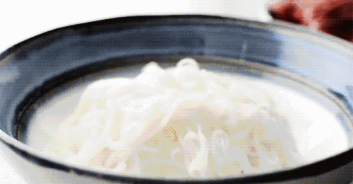 世界最長節(jié)日“玉溪米線節(jié)”16日開甩