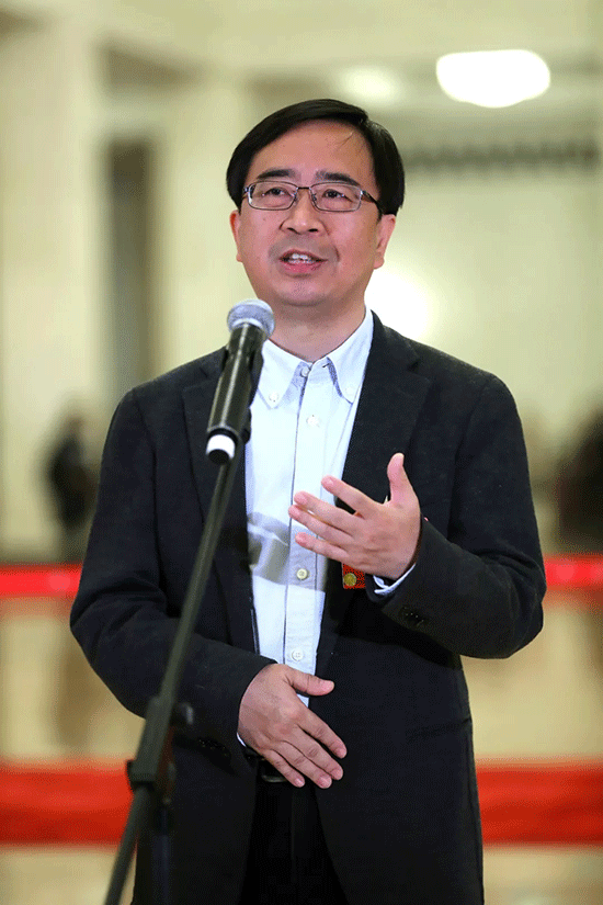 今天，在全國(guó)兩會(huì)'委員通道'上，他們這樣說……