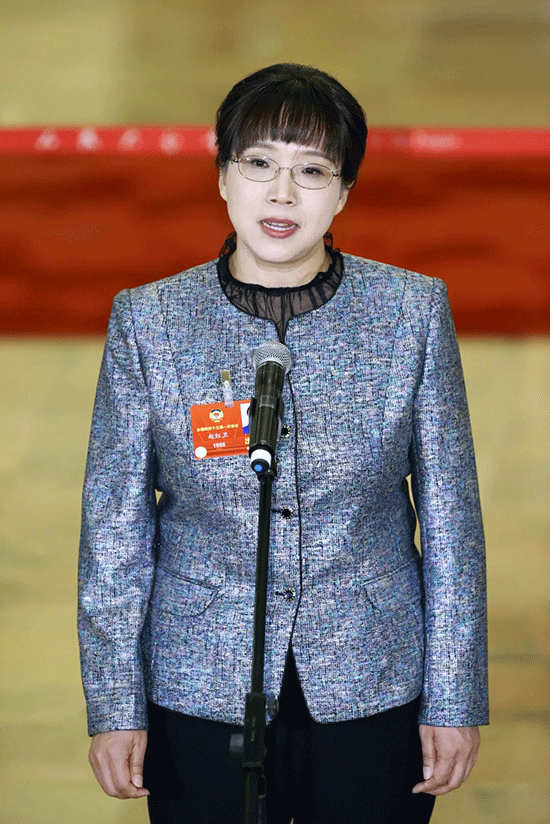 今天，在全國(guó)兩會(huì)'委員通道'上，他們這樣說……