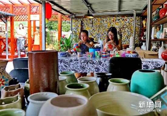 北戴河“筑巢引鳳”打造藝術(shù)村落