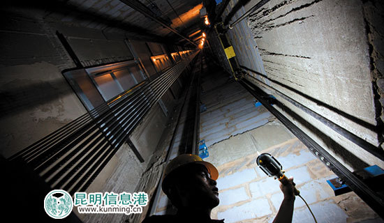 昆明市質(zhì)監(jiān)局征集100臺(tái)老舊電梯義診 僅有45臺(tái)報(bào)名