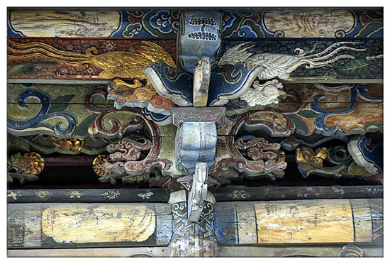 建水西莊鎮(zhèn)新房古村 黃氏宗祠“鳳在上龍?jiān)谙隆? border= 建水西莊鎮(zhèn)新房古村 黃氏宗祠“鳳在上龍?jiān)谙隆? align=