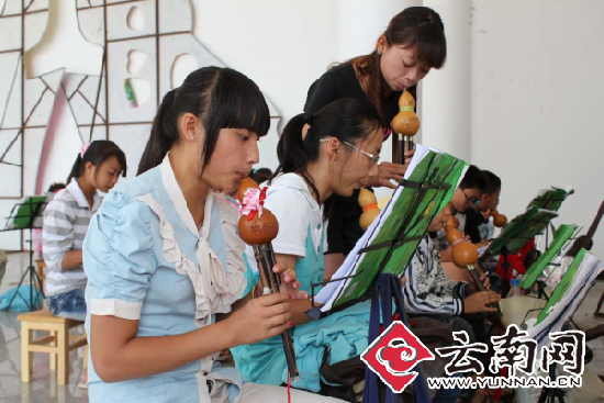 第三屆中國(guó)·德宏葫蘆絲文化旅游節(jié)國(guó)慶啟幕 26萬(wàn)獎(jiǎng)金等你贏