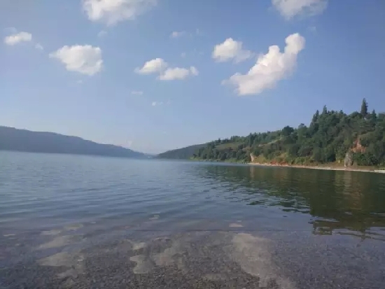 云南尋甸：紅色記憶下的“國(guó)際范”脫貧