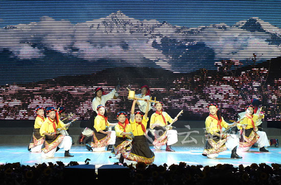 云南省2016年大家樂群眾文化“彩云獎”決賽唱響昆明