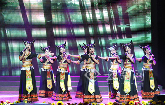 云南省2016年大家樂群眾文化“彩云獎”決賽唱響昆明