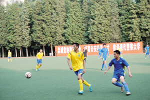 在昆高校周末聯(lián)賽