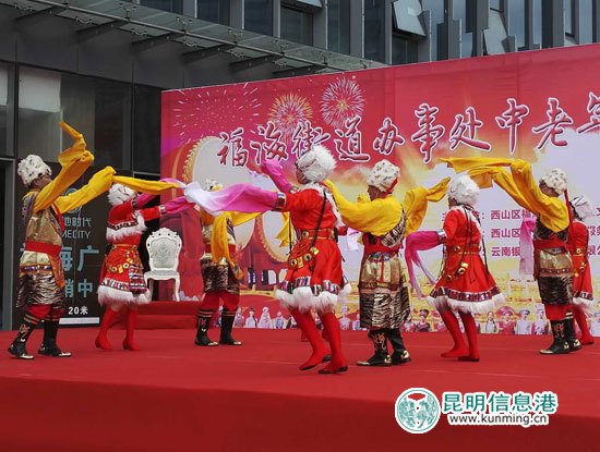 “敬老月”中老年民族舞擂臺賽開賽 齊欣藝術(shù)團(tuán)摘冠 “敬老月”中老年民族舞擂臺賽開賽 齊欣藝術(shù)團(tuán)摘冠