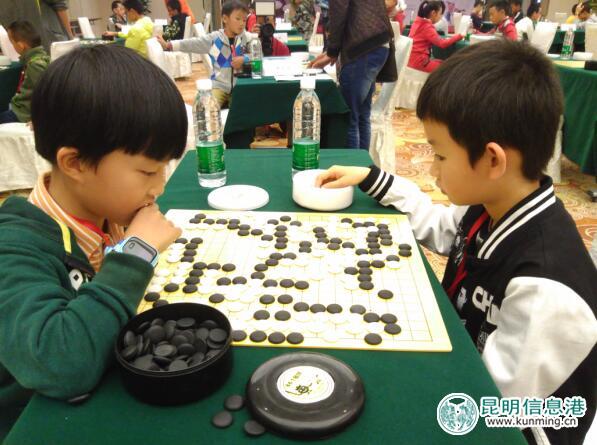 富滇銀行“國(guó)防杯棋高一著”青少年圍棋賽決賽5日舉行