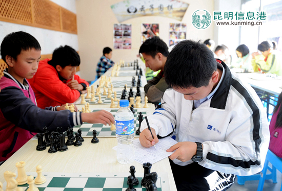 全市中小學(xué)生棋類比賽今日舉行 圍棋賽11月12日落子 全市中小學(xué)生棋類比賽今日舉行 圍棋賽11月12日落子
