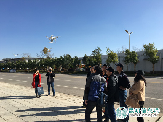 大疆新品見面體驗(yàn)活動(dòng)在昆舉行 專業(yè)航拍無人機(jī)飛抵春城