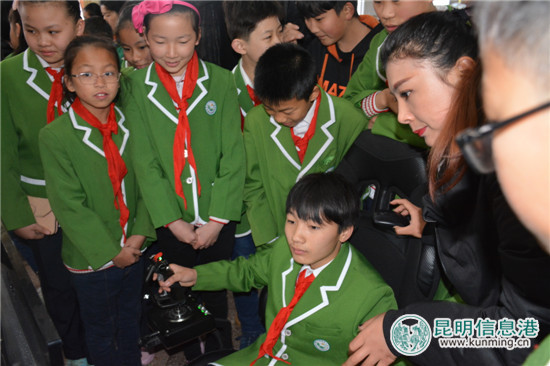 新聞路小學(xué)辦優(yōu)質(zhì)教育側(cè)記：“飛行冬令營(yíng)”培育孩子大夢(mèng)想