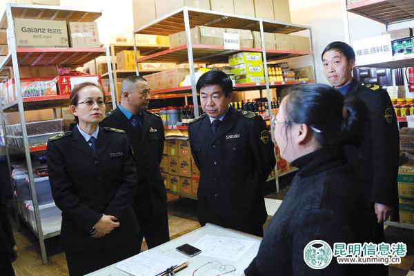 昆明曝光13個(gè)不合格食品單位 多為自主消毒餐具 昆明曝光13個(gè)不合格食品單位 多為自主消毒餐具