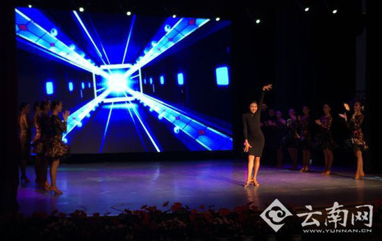 昆明市藝術(shù)學(xué)校國際體育舞蹈專業(yè)教學(xué)成果作品展示活動舉行 昆明市藝術(shù)學(xué)校國際體育舞蹈專業(yè)教學(xué)成果作品展示活動舉行