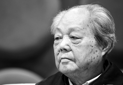 著名紅學(xué)家馮其庸辭世:一生注紅樓 留得學(xué)問(wèn)寫春秋