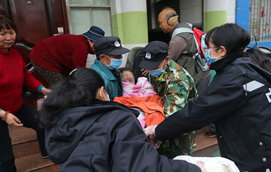 昆明篆新社區(qū)發(fā)生一起煤氣爆燃火災(zāi)事故 節(jié)日用火要謹(jǐn)慎 昆明篆新社區(qū)發(fā)生一起煤氣爆燃火災(zāi)事故 節(jié)日用火要謹(jǐn)慎