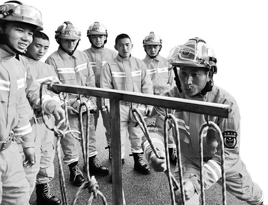 最美逆行者董永山 最美逆行者董永山