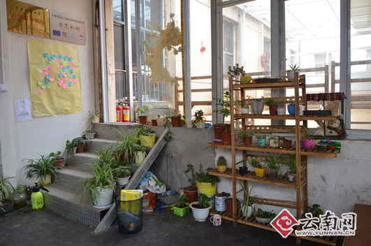 昆明王家橋社區(qū)與云南連心公益聯(lián)手打造“溫暖家園” 昆明王家橋社區(qū)與云南連心公益聯(lián)手打造“溫暖家園”