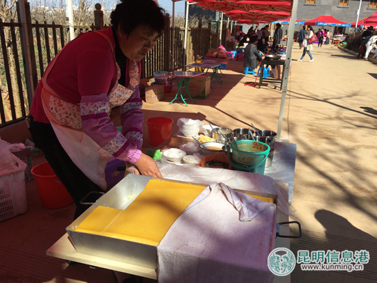 呈貢萬(wàn)溪梨花節(jié)