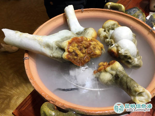 滿漢全席,紫云青鳥,翡翠