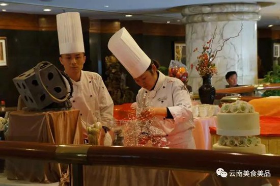 昆明飯店何志堅獲“全國五一巾幗標兵”殊榮