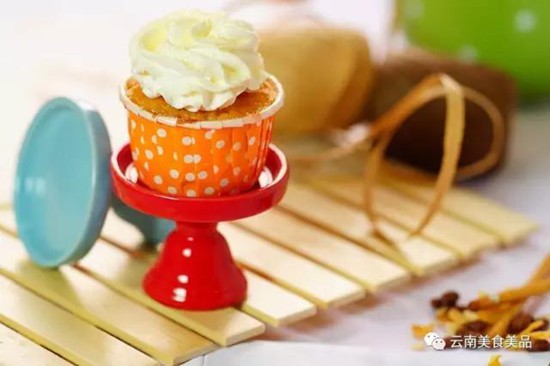 昆明飯店何志堅獲“全國五一巾幗標兵”殊榮