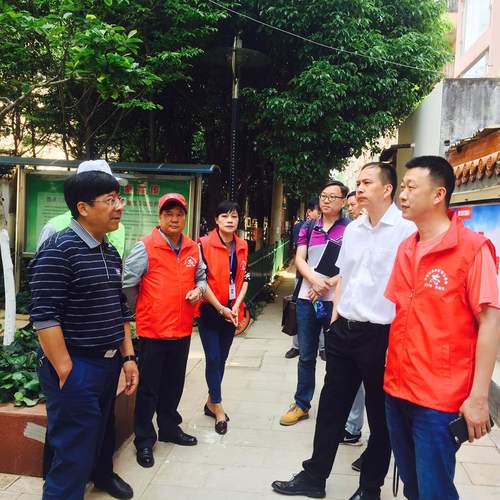 昆明市法制辦開展創(chuàng)建文明城市志愿者活動