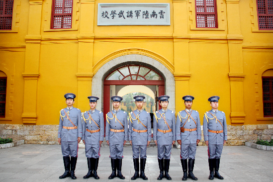 軍事主題換崗操演