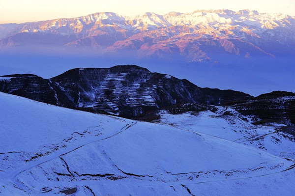 會澤大海草山將建國際滑雪場 計劃總投資7.5億
