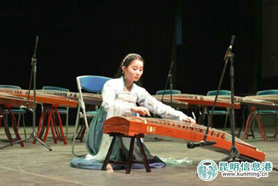 昆明聶耳青少年民族樂團古箏音樂會奏響春城