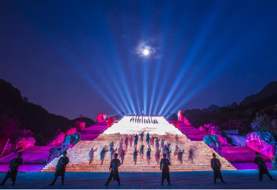 泰山封禪大典:夜間游和文化旅游的完美結(jié)合 泰山封禪大典:夜間游和文化旅游的完美結(jié)合