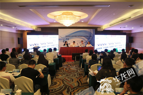 “共舞長江經(jīng)濟(jì)帶”網(wǎng)絡(luò)主題活動落幕 華龍網(wǎng)獲頒榮譽單位