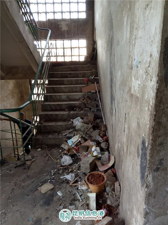 五華區(qū)人大代表助力老舊小區(qū)改造 創(chuàng)文工作獲居民點(diǎn)贊