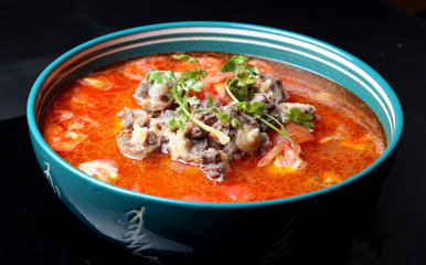 防曬靚湯:番茄檸檬草牛尾湯 防曬靚湯:番茄檸檬草牛尾湯