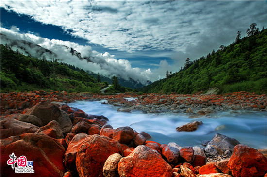 今夏避暑之選 最高溫度24度的四川甘孜