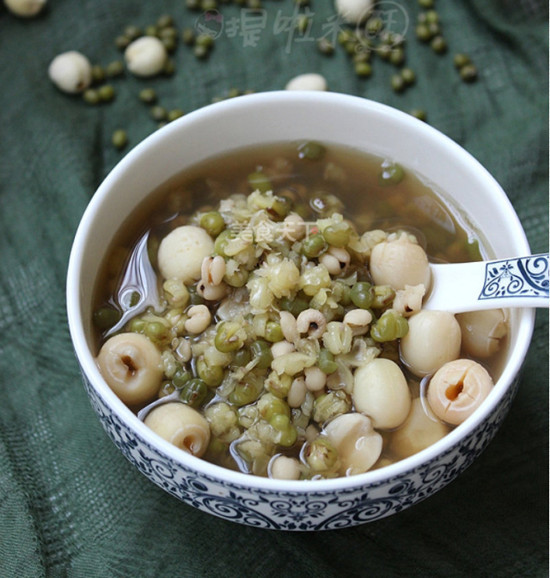 綠豆蓮子薏米羹