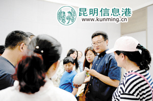 云南青花的人間“瓷”話 具有多層次畫面感