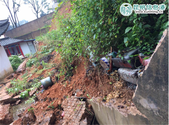 強(qiáng)降雨致筇竹寺后墻倒塌三處 五華區(qū)積極行動力保五百羅漢 強(qiáng)降雨致筇竹寺后墻倒塌三處 五華區(qū)積極行動力保五百羅漢