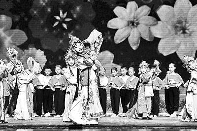  中國戲曲學(xué)院“高參小”工作九所市級基地校在學(xué)院大劇場舉辦年度教學(xué)匯報。資料圖片