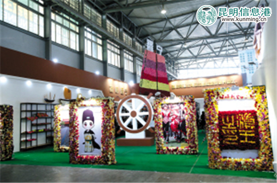 數(shù)百件烏銅走銀精品亮相文博會(huì) 兩個(gè)“非遺鳥(niǎo)籠”賣了10萬(wàn)元 數(shù)百件烏銅走銀精品亮相文博會(huì) 兩個(gè)“非遺鳥(niǎo)籠”賣了10萬(wàn)元