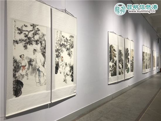 “青松風(fēng)骨—喜迎黨的十九大大型書畫展”在云南美術(shù)館開(kāi)展