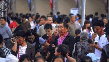 東川美食街搞大事 冒出個4米高驚天大洋芋