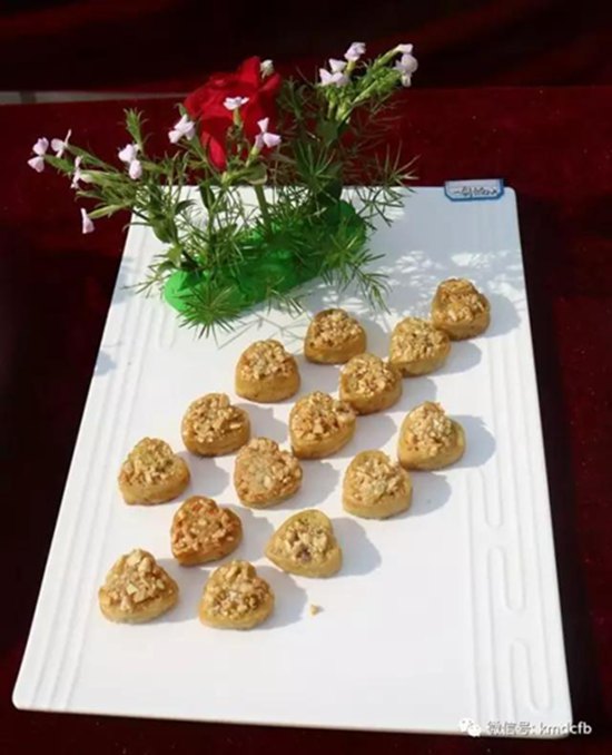 2017銅都開花洋芋節(jié)開幕 一個洋芋拍出5000元