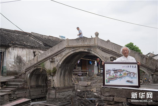 從畫卷到現(xiàn)實(shí) 82歲老人筆下水鄉(xiāng)古鎮(zhèn)重現(xiàn)