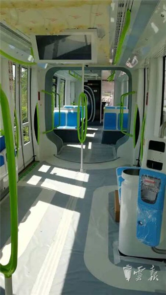 云南第一輛有軌電車將運抵蒙自 裝飾圖案以梯田為主 云南第一輛有軌電車將運抵蒙自 裝飾圖案以梯田為主