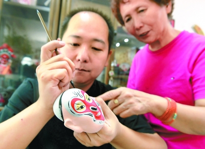 泥塑彩繪臉譜第五代傳人林泓魁的臉譜人生