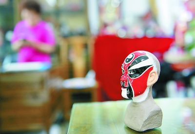 泥塑彩繪臉譜第五代傳人林泓魁的臉譜人生 泥塑彩繪臉譜第五代傳人林泓魁的臉譜人生