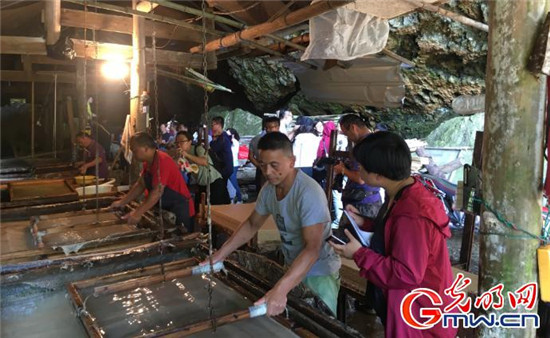 石橋古法造紙：鑄就民族匠心